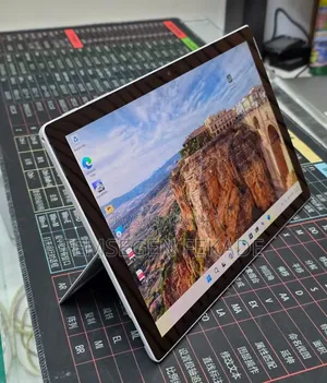 New Laptop Microsoft Surface Pro 7 16GB Intel Core i7 SSD 512GB