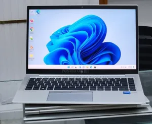 New Laptop HP EliteBook 830 16GB Intel Core i5 SSD 512GB