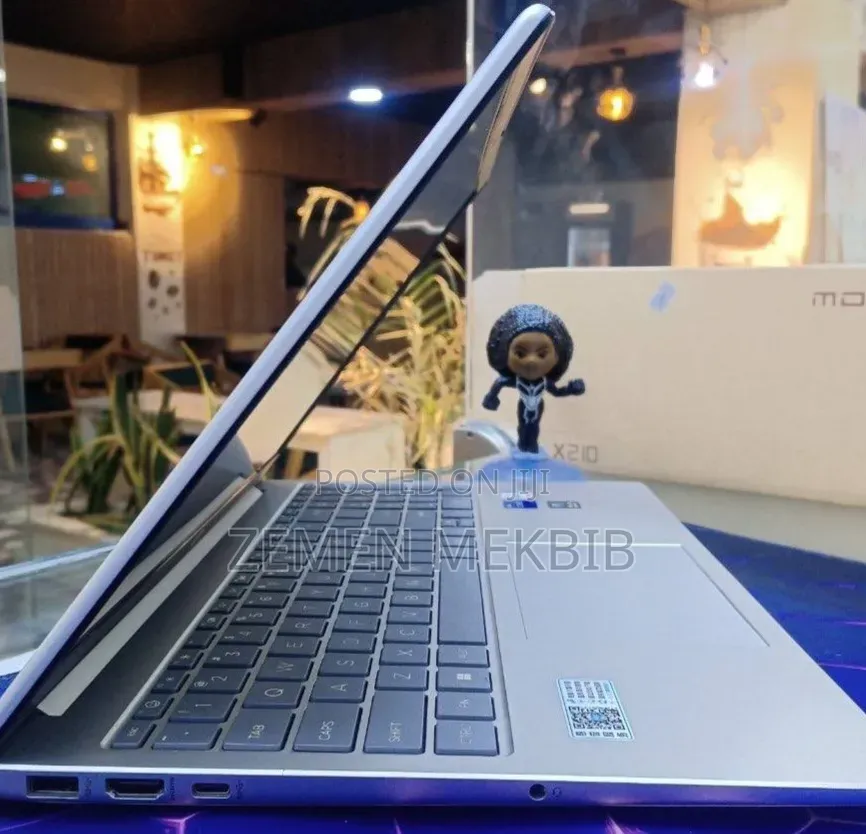 New Laptop HP Stream Notebook 16GB Intel Core i7 SSD 1T