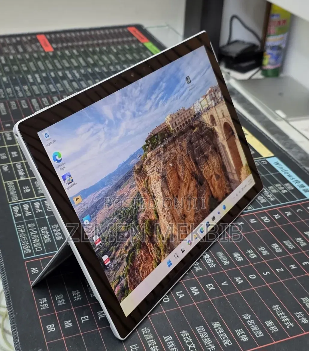 New Laptop Microsoft Surface Pro 7 16GB Intel Core i7 SSD 512GB