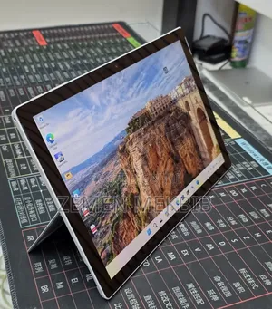 New Laptop Microsoft Surface Pro 7 16GB Intel Core i7 SSD 512GB