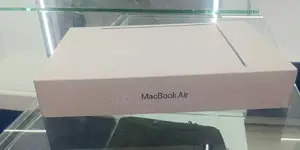 New Laptop Apple MacBook 16GB Apple M5 SSD 512GB