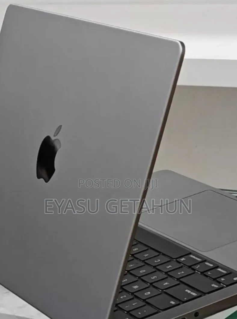 New Apple MacBook Pro 2023 M3 Pro 14-inch 8GB Apple M3 Pro SSD 512GB