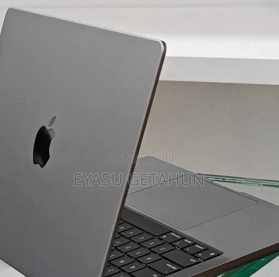New Apple MacBook Pro 2023 M3 Pro 14-inch 8GB Apple M3 Pro SSD 512GB