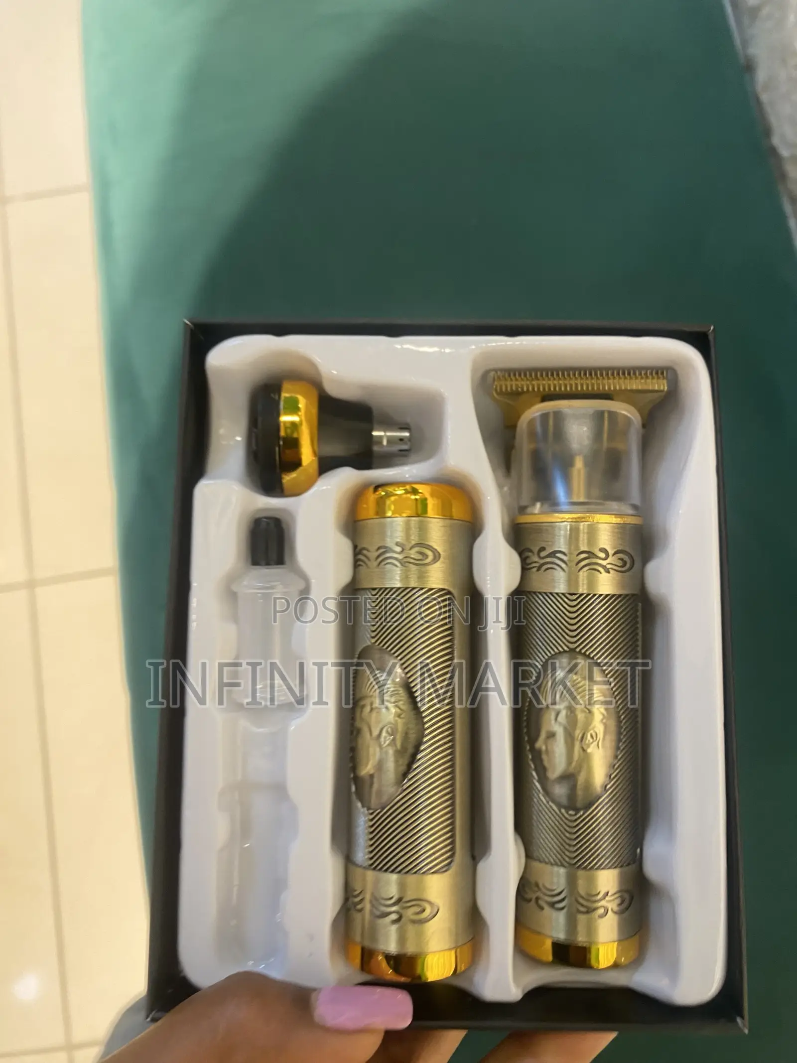 Tondos Grooming Set