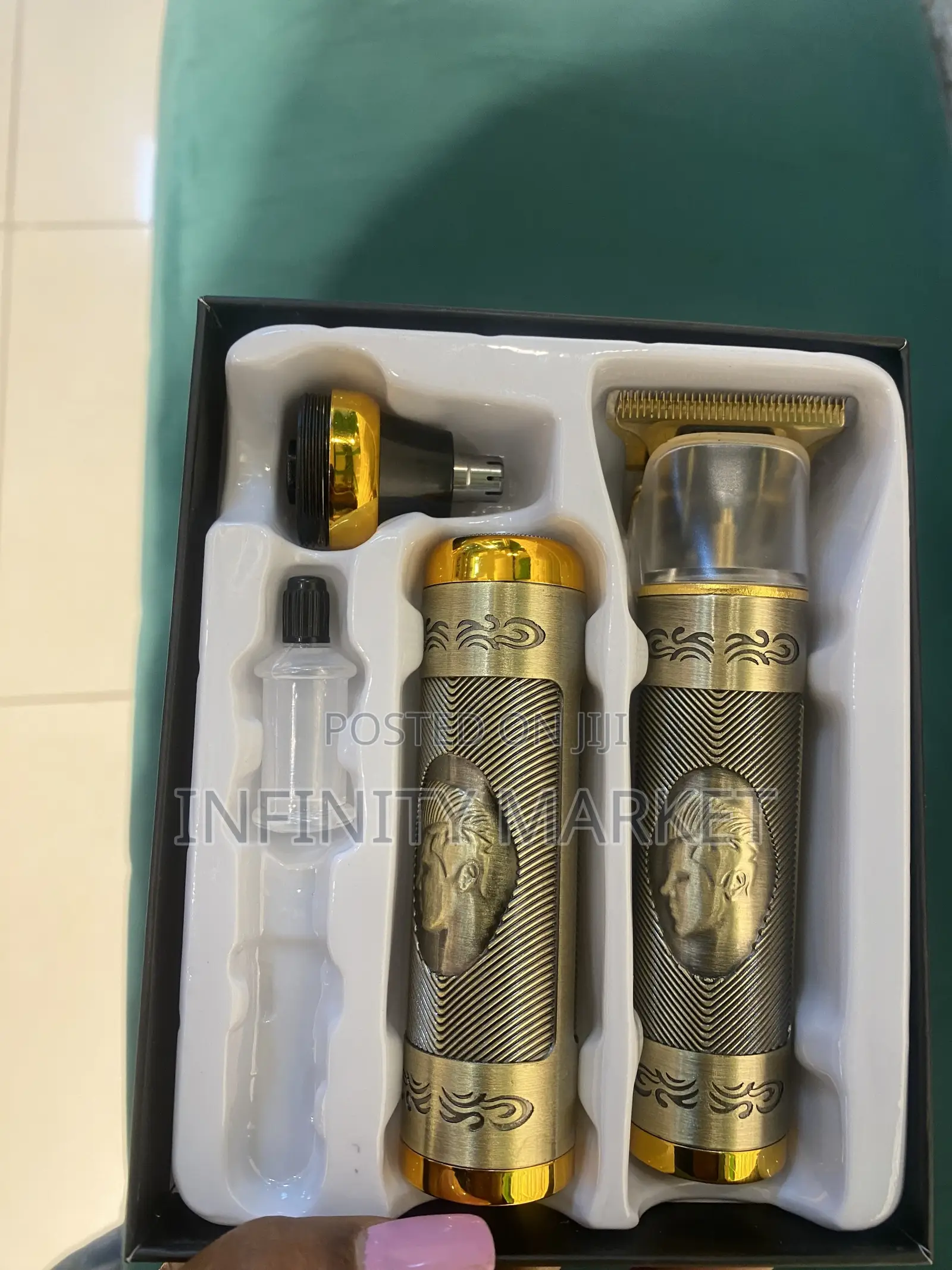 Tondos Grooming Set