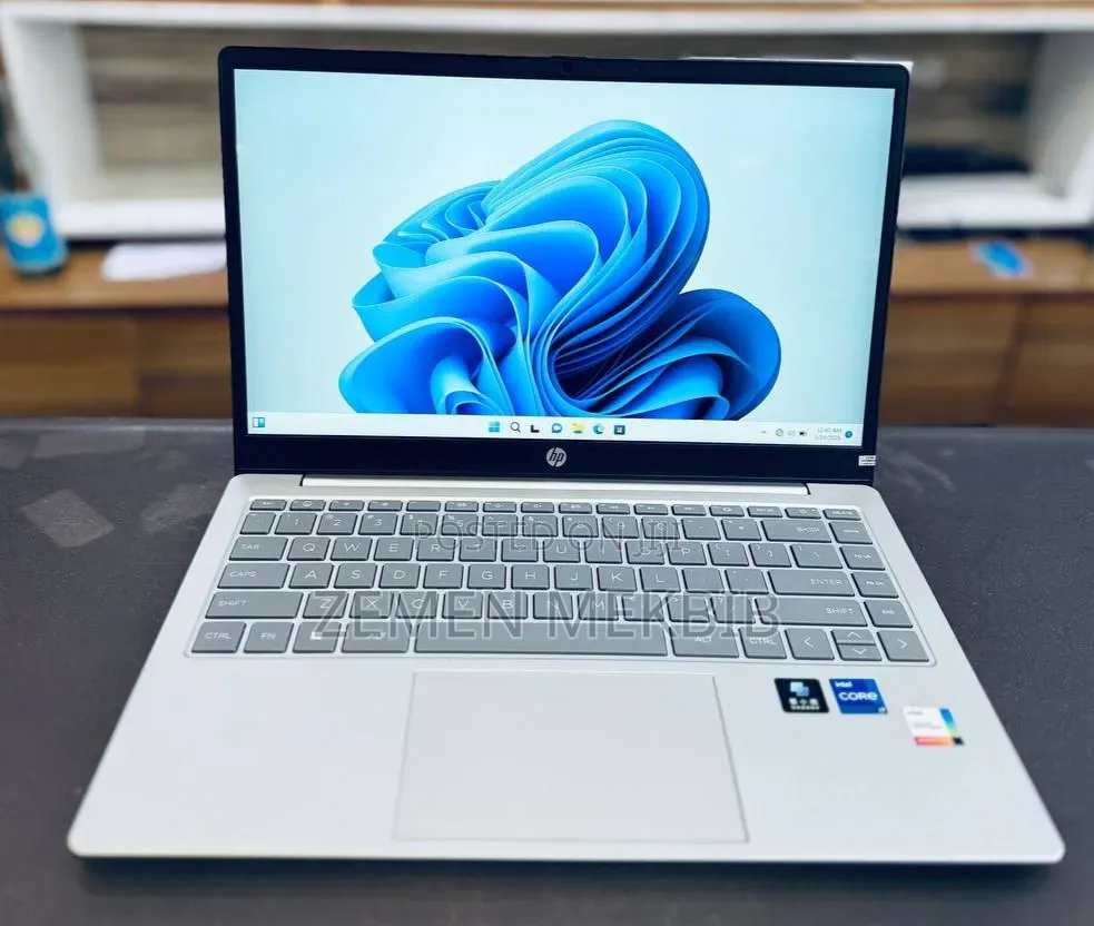 New Laptop HP Stream Notebook 16GB Intel Core i7 SSD 512GB