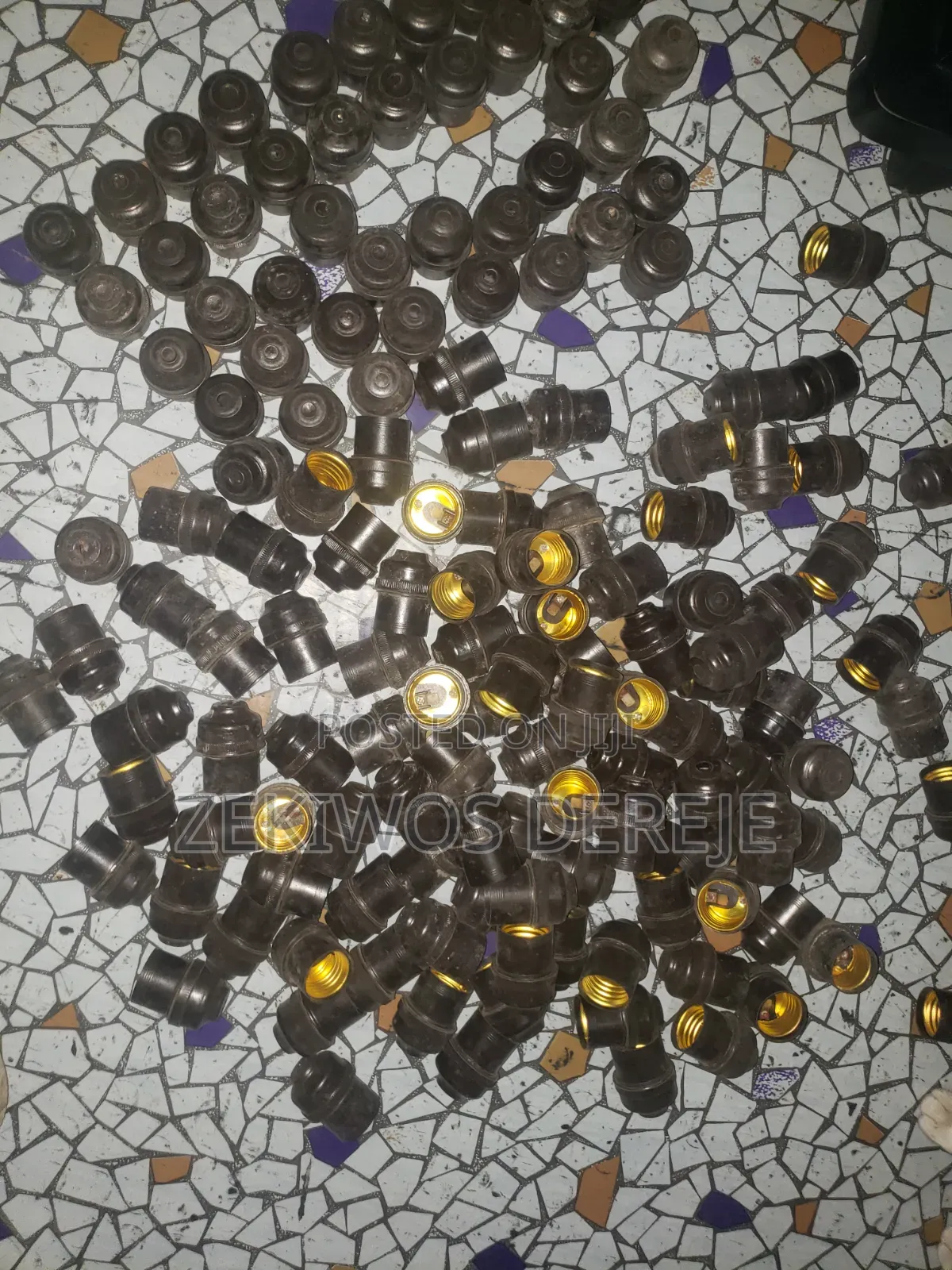 የአምፖል ማቀፊያ