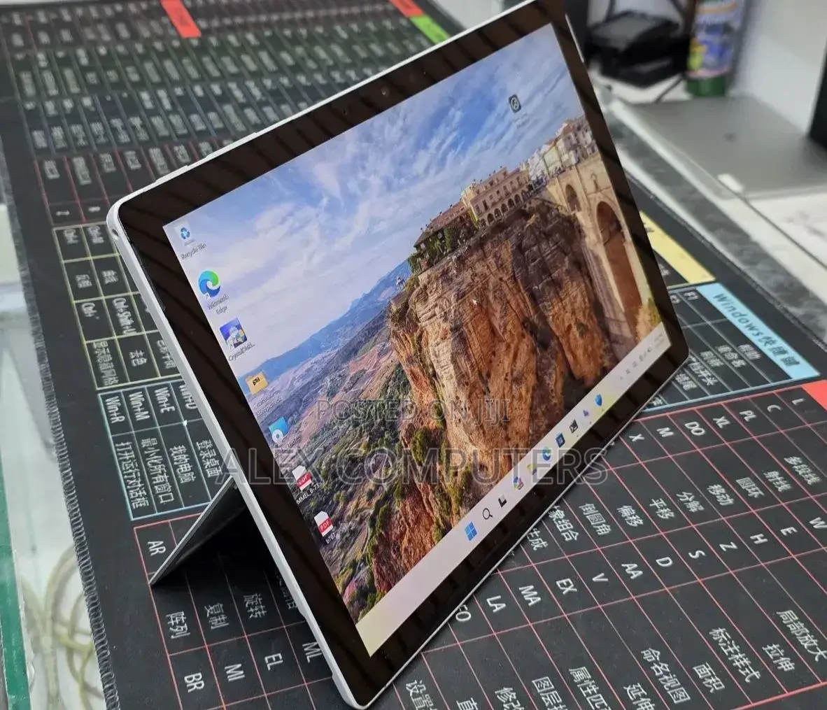 New Laptop Microsoft Surface Pro 7 16GB Intel Core i7 SSD 512GB