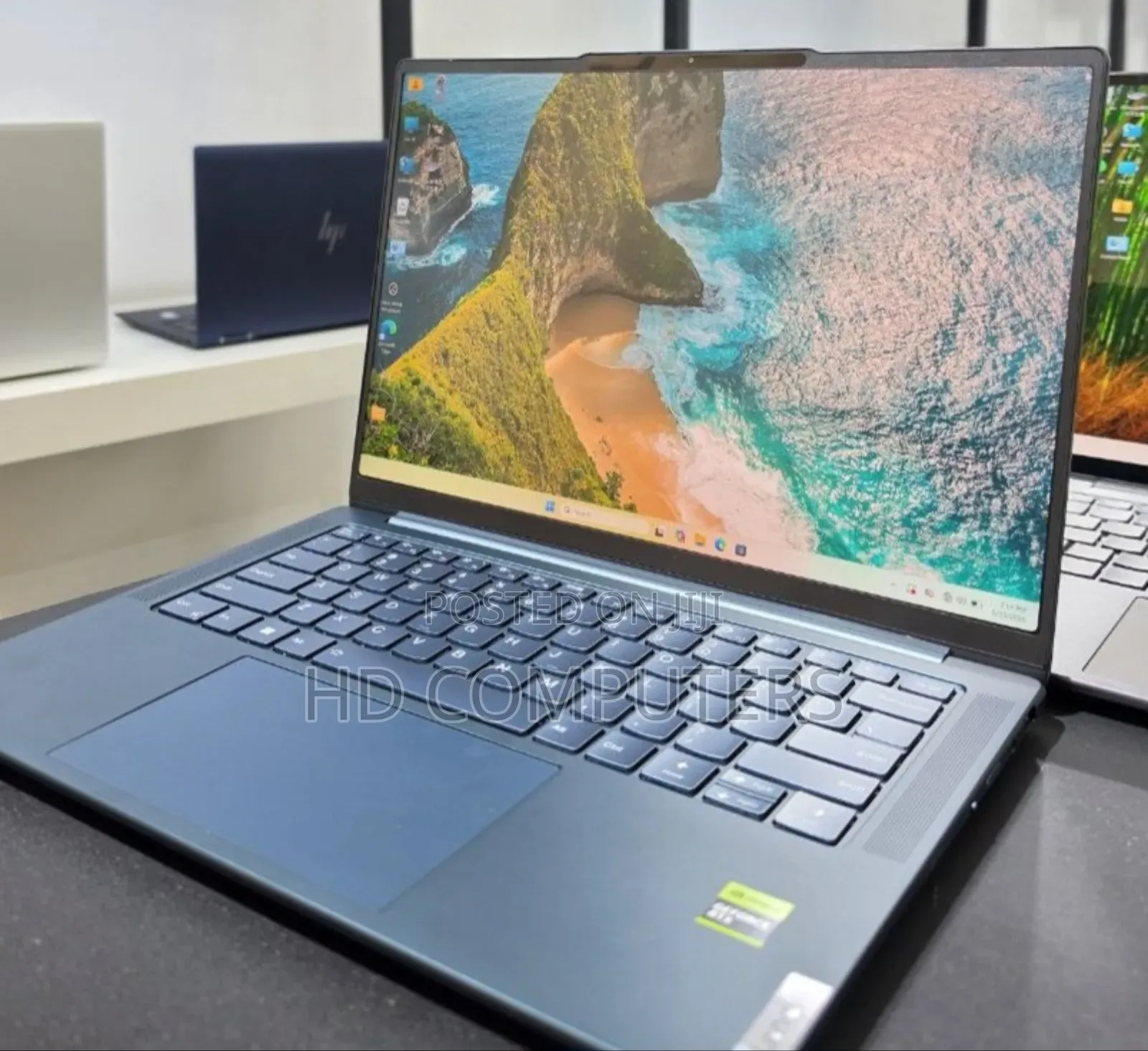New Laptop Lenovo 16GB AMD Ryzen 7 SSD 512GB