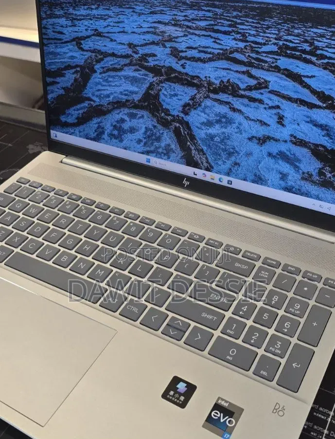 New Laptop HP 16GB Intel Core i7 SSD 1T