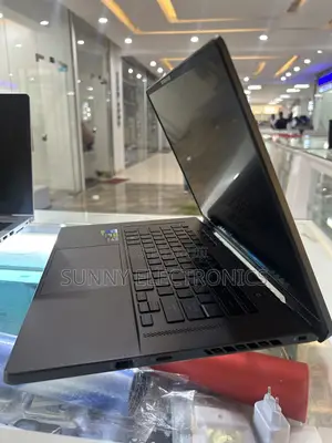 New Laptop Asus ROG Zephyrus G15 16GB Intel Core i7 SSD 1T