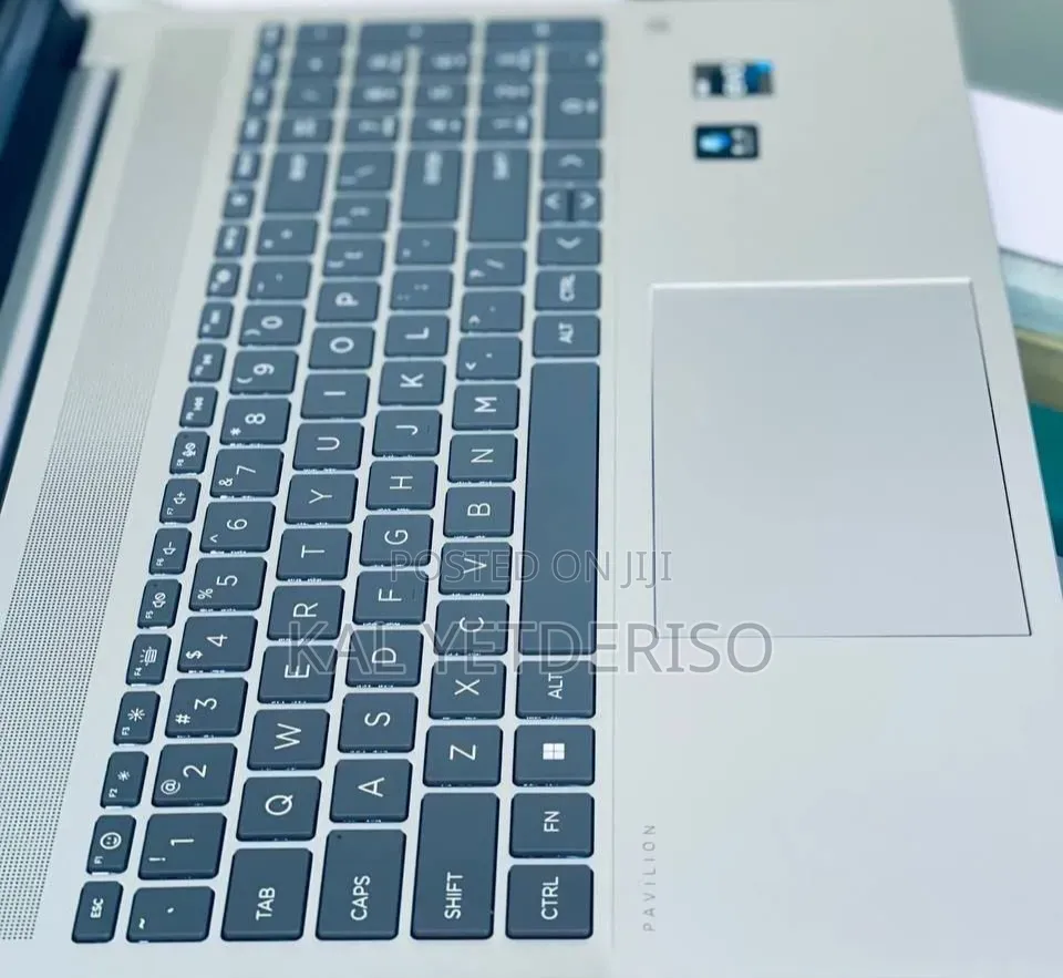 New Laptop HP Pavilion 10 16GB Intel Core i7 SSD 512GB