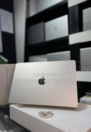 New Laptop Apple MacBook Air 2025 M4 15-inch 16GB Apple M4 SSD 256GB