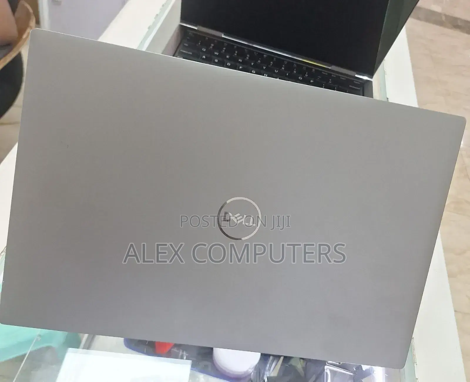 New Laptop Dell Precision 5560 16GB Intel Core i7 SSD 512GB