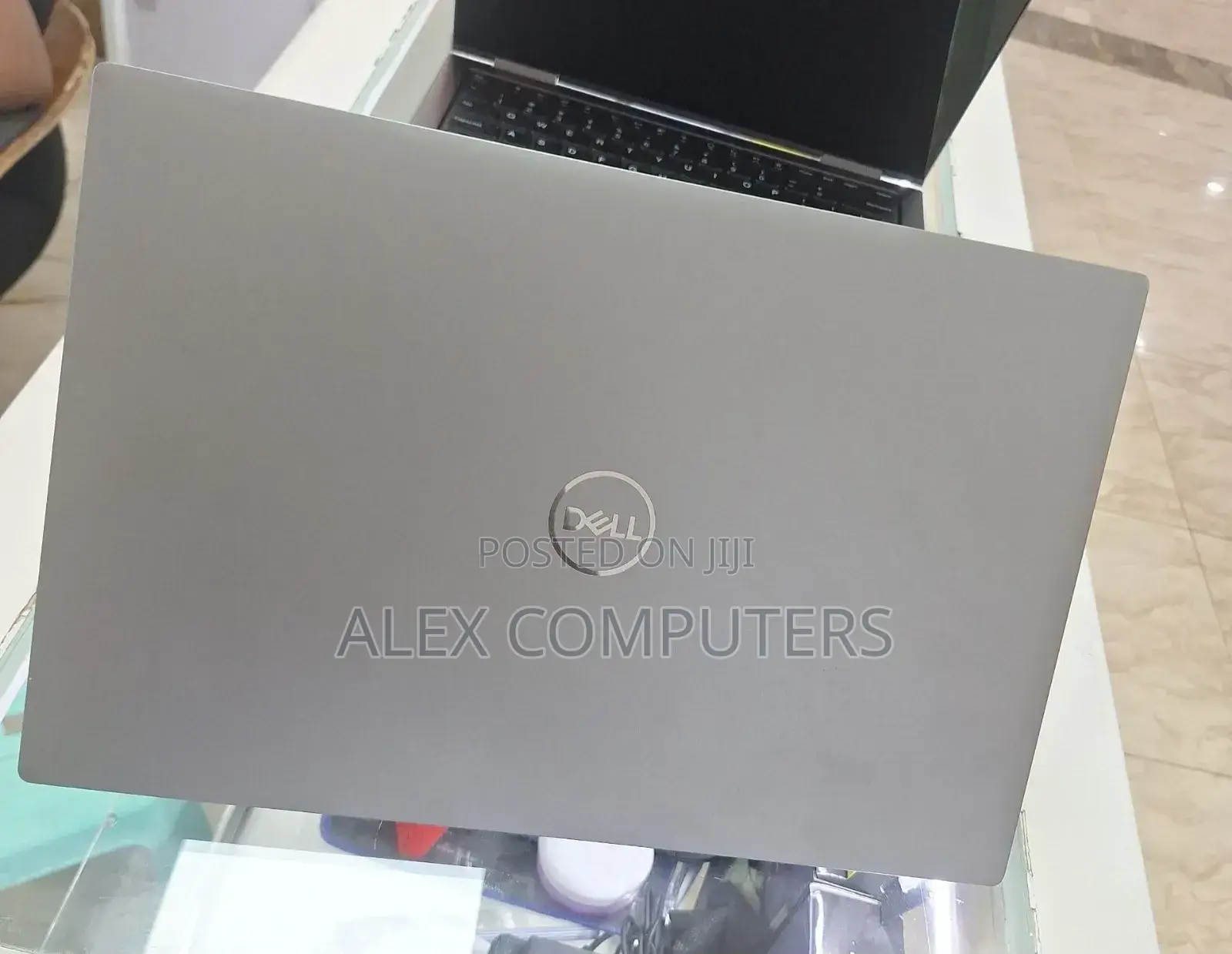 New Laptop Dell Precision 5560 16GB Intel Core i7 SSD 512GB