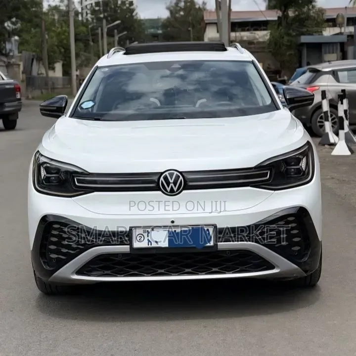 Volkswagen ID.6 2024 White