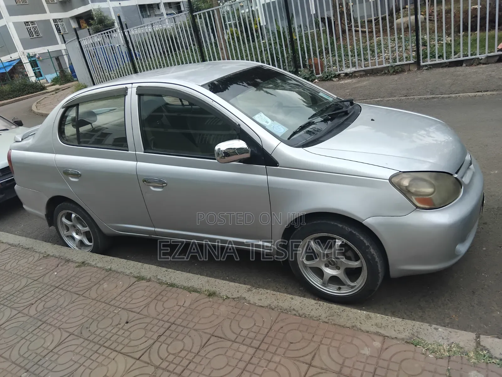 Toyota Platz 2005 Silver