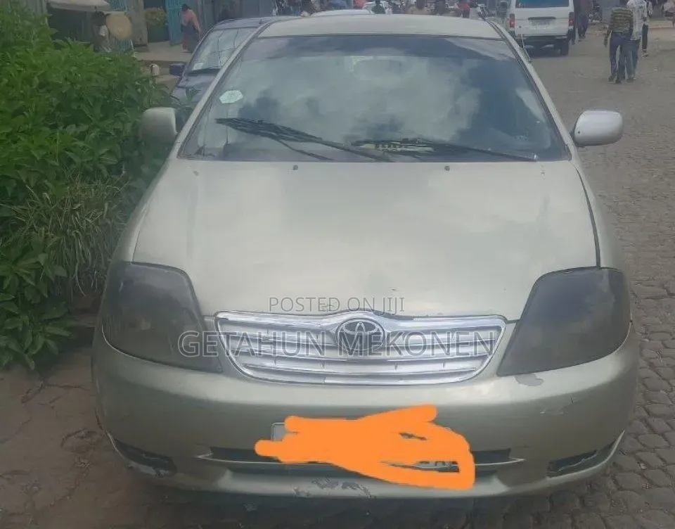 Toyota Corolla 2003 Gold