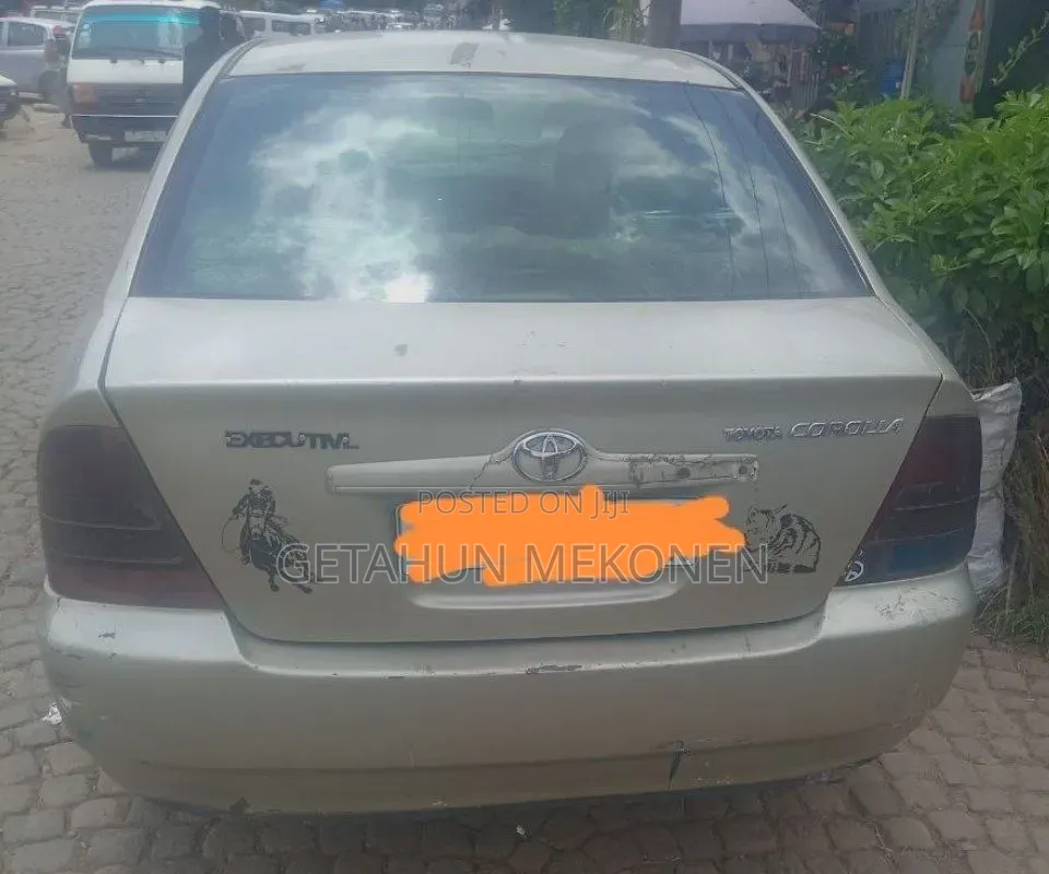 Toyota Corolla 2003 Gold