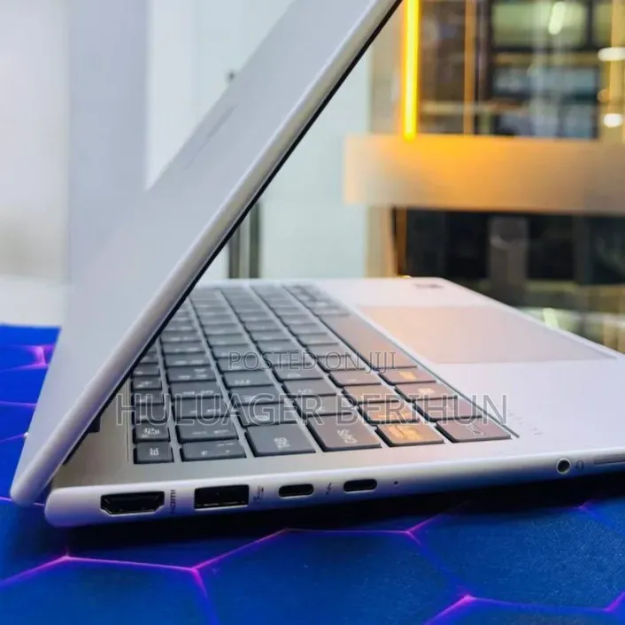 New Laptop HP EliteBook 840 16GB Intel Core Ultra 7 SSD 1T