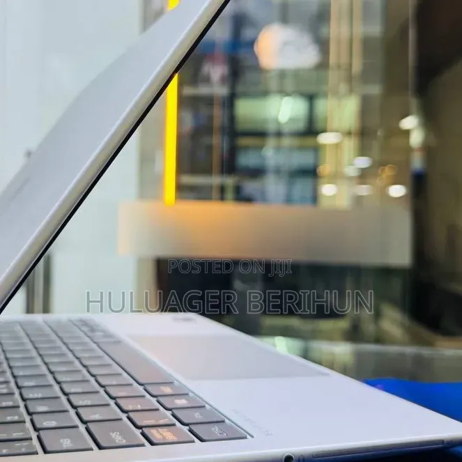 New Laptop HP EliteBook 840 16GB Intel Core Ultra 7 SSD 1T