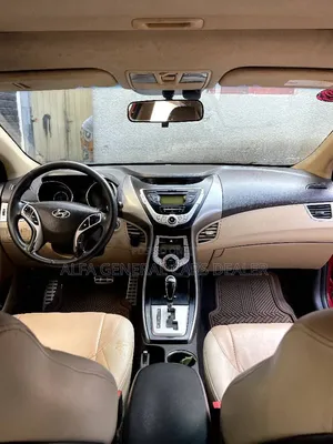 Hyundai Elantra 2015 Red