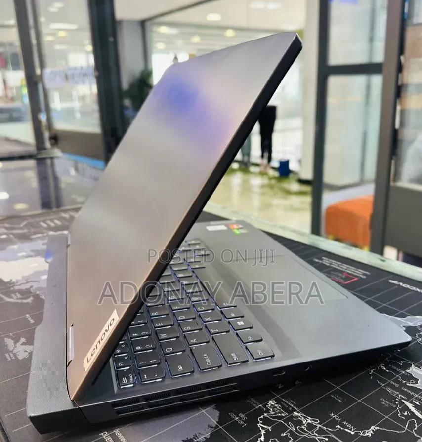 New Laptop Lenovo 16GB AMD Ryzen 7 SSD 512GB