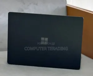 New Laptop Microsoft Surface Laptop 2 8GB Intel Core i5 SSD 256GB