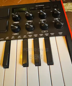 Akai Midi Keyboard