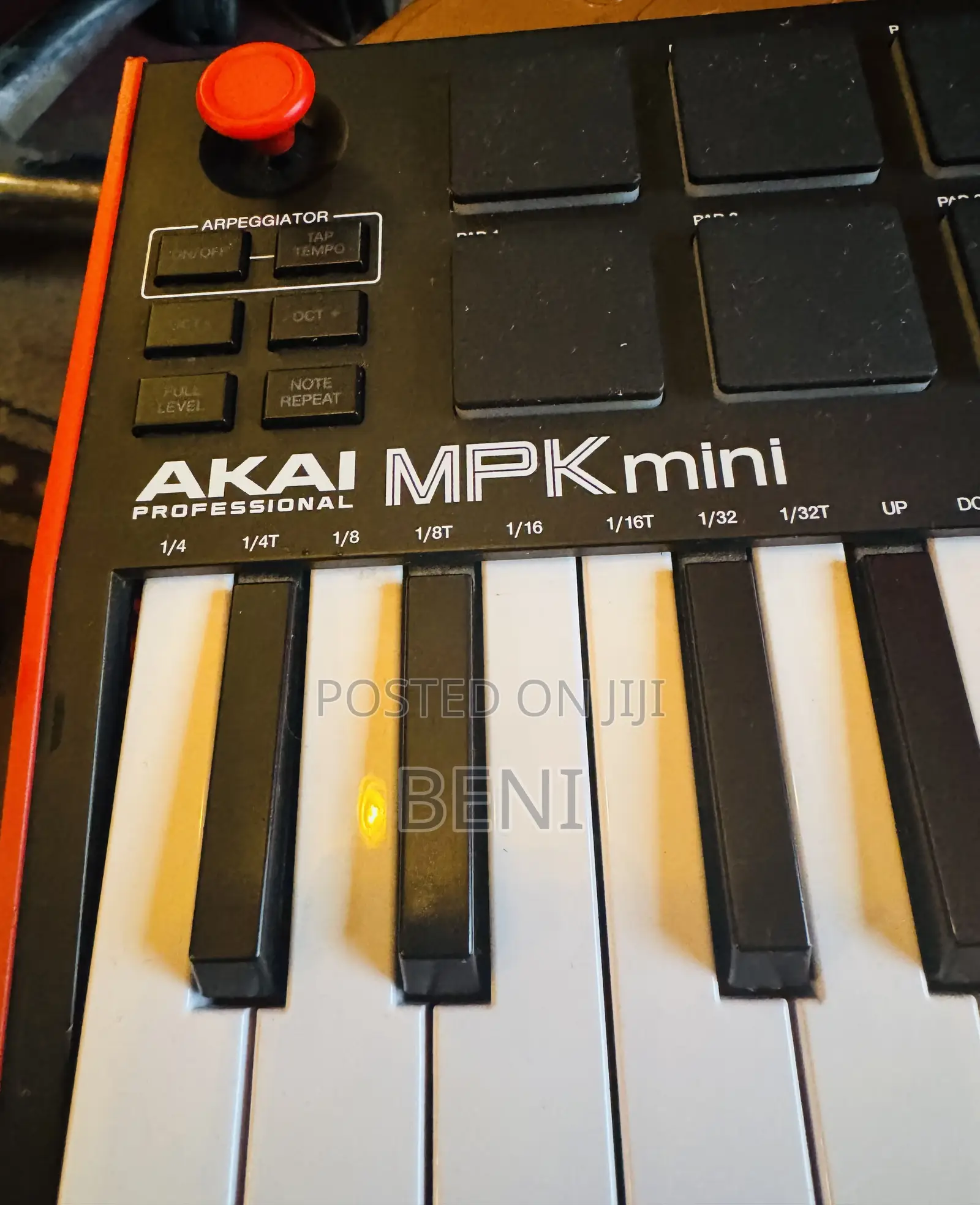 Akai Midi Keyboard