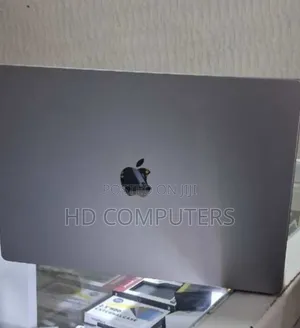 New Laptop Apple MacBook Pro M1 32GB Apple M1 Max SSD 1T