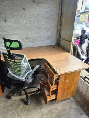 Office L~Shape Table