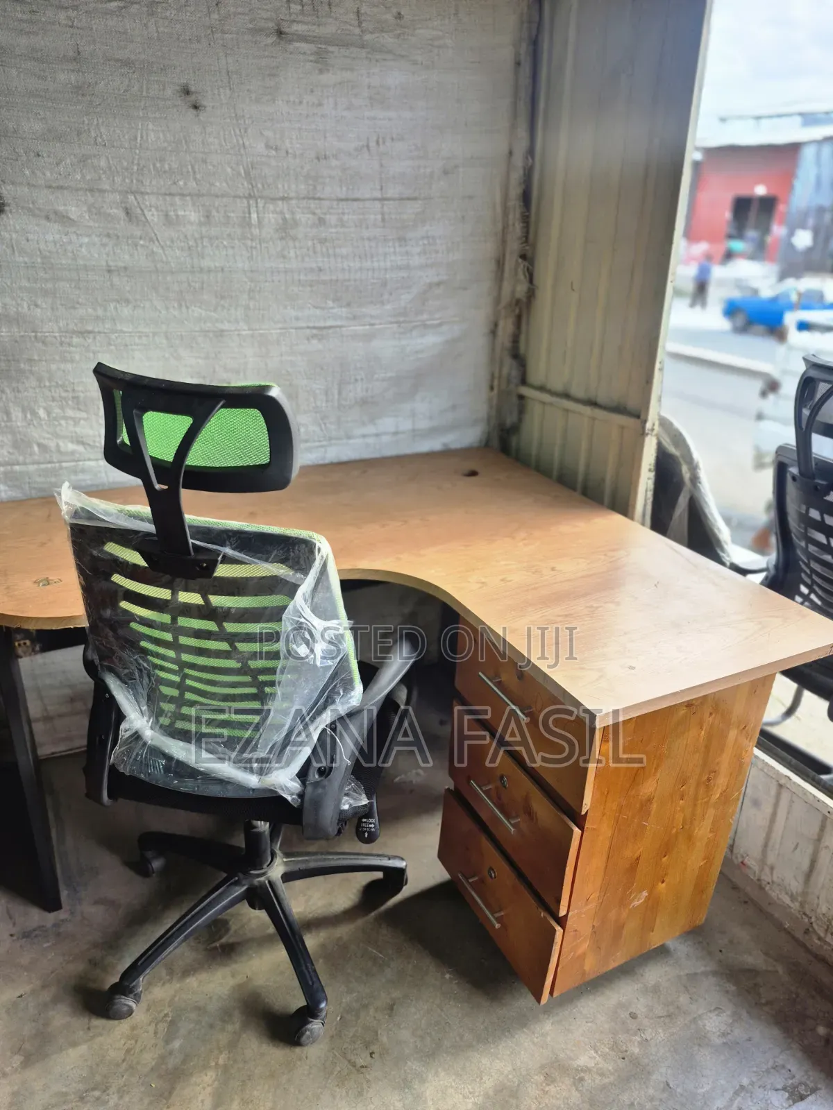 Office L~Shape Table