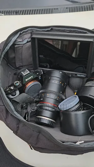 Sony A7s Camera With 3 Sony E Mount Lens And A Bag And Monitor