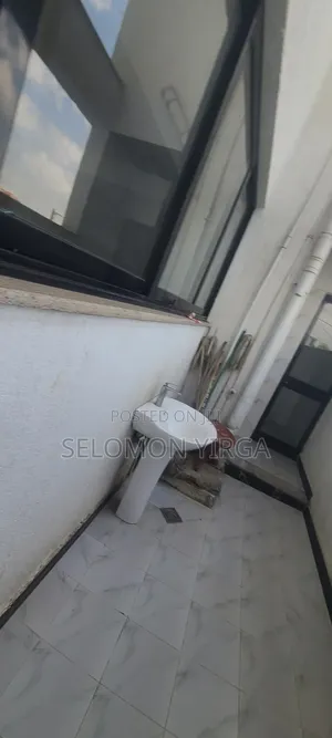 የሚከራይ መጋዘን ቃሊቲ አከባቢ