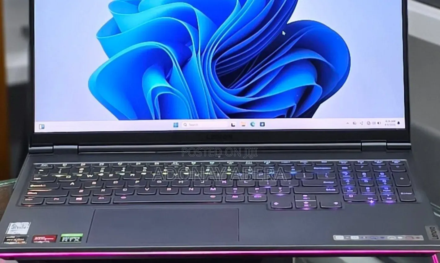 New Laptop Lenovo 16GB AMD Ryzen 9 SSD 1T