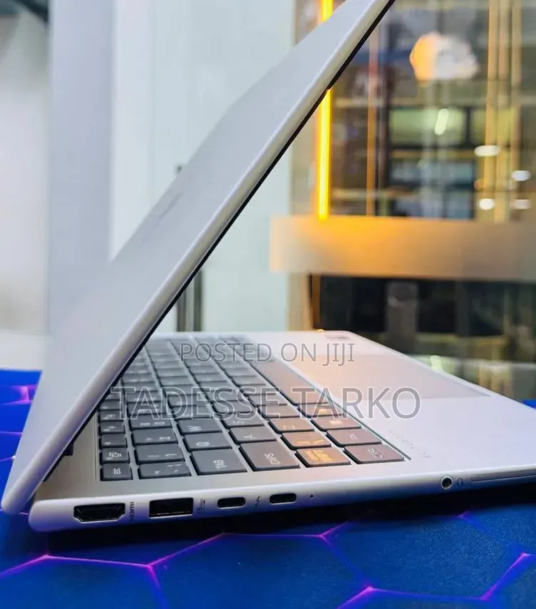 New Laptop HP 16GB Intel Core Ultra 7 SSD 1T