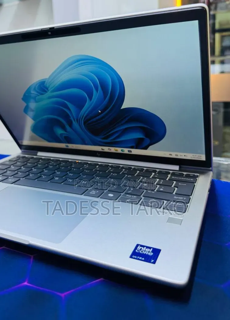 New Laptop HP 16GB Intel Core Ultra 7 SSD 1T