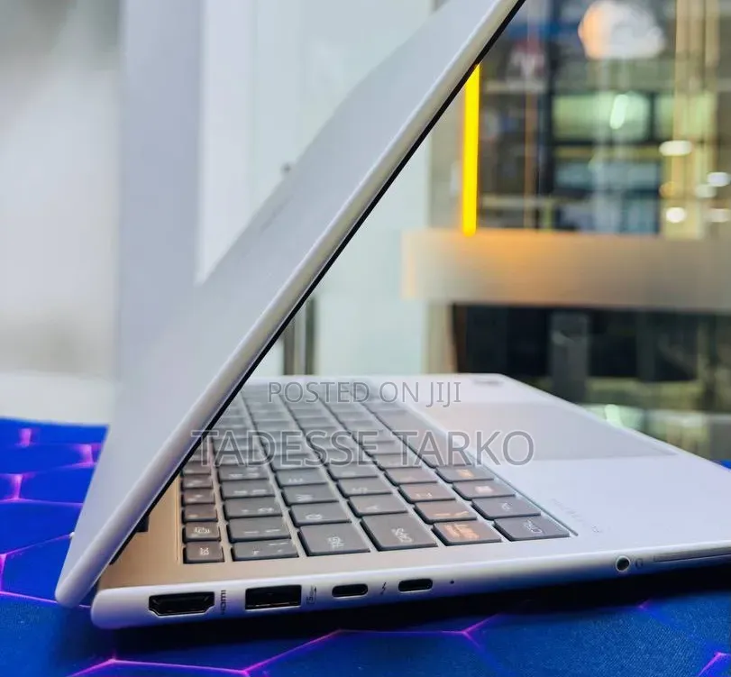 New Laptop HP 16GB Intel Core Ultra 7 SSD 1T