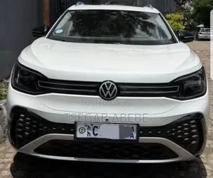 Volkswagen ID.6 2024 White