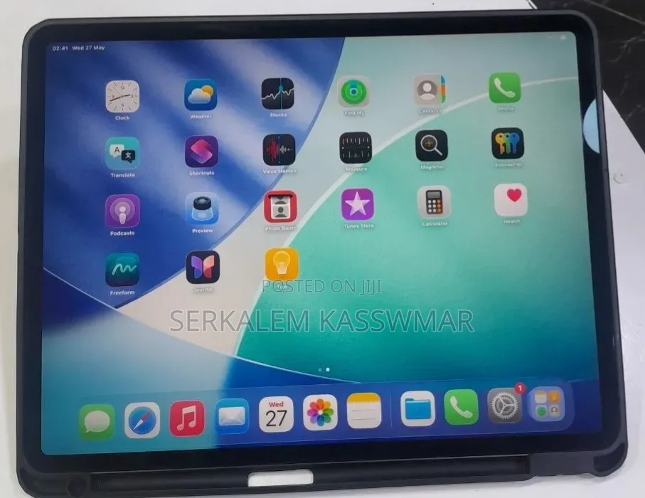 New Apple iPad Pro 1 TB Gray