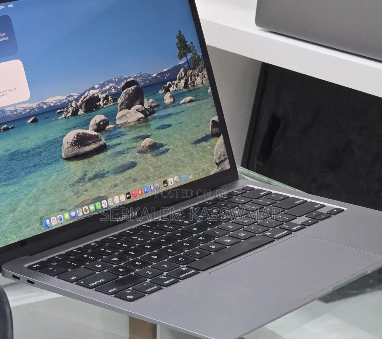 New Laptop Apple MacBook Air 2020 M1 8GB Apple M1 SSD 256GB