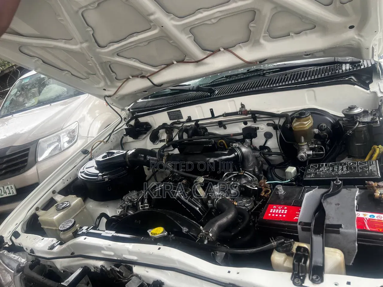 Toyota Hilux 2003 White