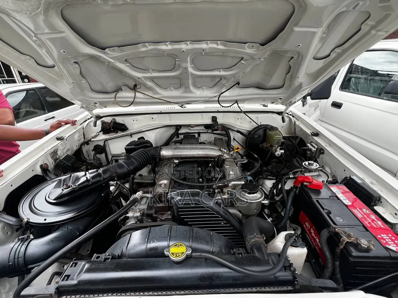 Toyota Land Cruiser 2010 White