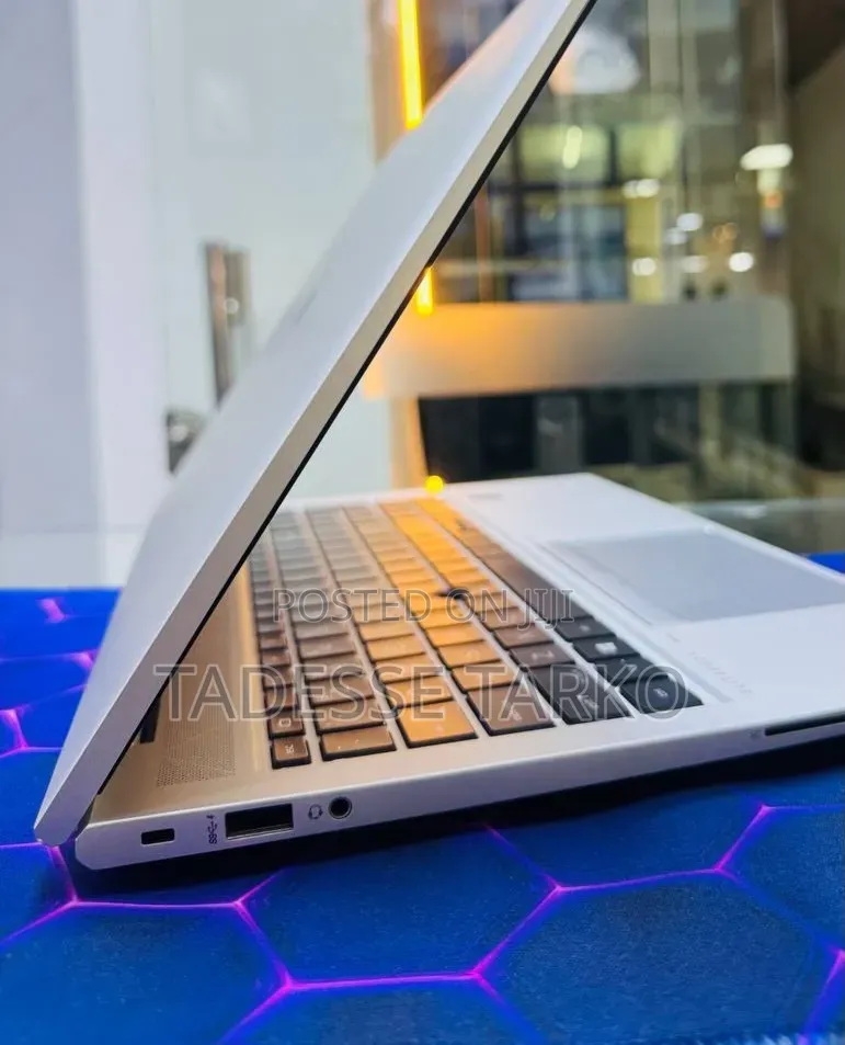 New Laptop HP EliteBook 840 G7 16GB Intel Core i5 SSD 512GB