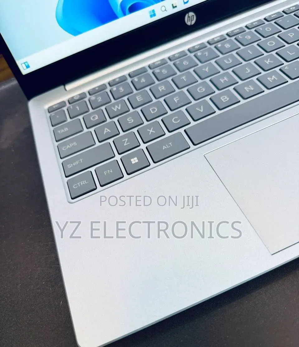 New Laptop HP Stream Notebook 16GB Intel Core i7 HDD 1T