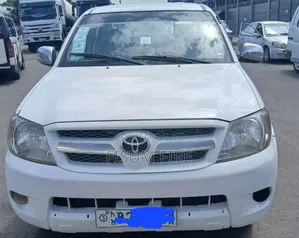 Toyota Hilux 2007 White