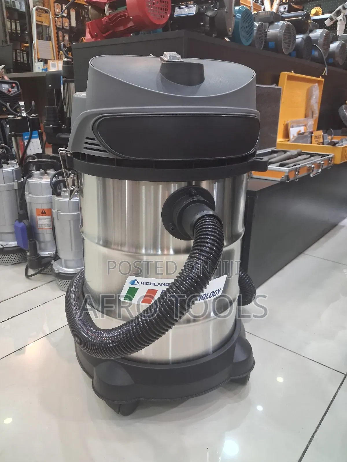 30ሊ የሶፋ ማጽጃ ማሽን (30l Highlander Vacuum Cleaner )