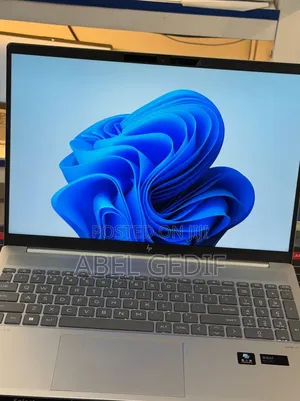 New Laptop HP Pavilion 15 16GB Intel Core Ultra 7 SSD 1T